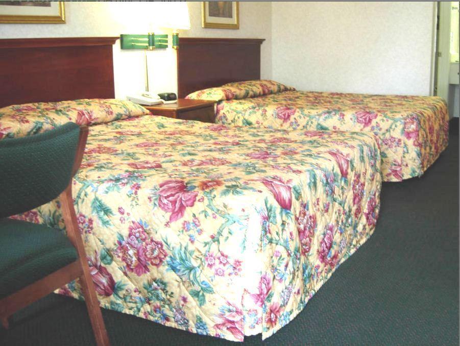 America'S Best Inn & Suites - Decatur Oda fotoğraf
